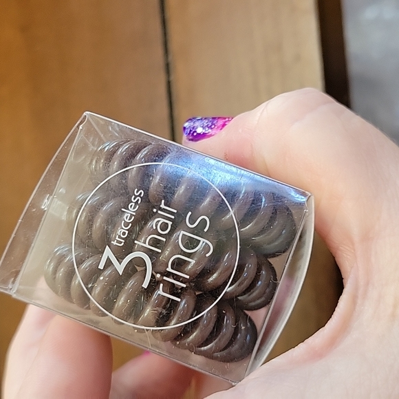 ๐ INVISI BOBBLE HAIR RINGS - Picture 5 of 5